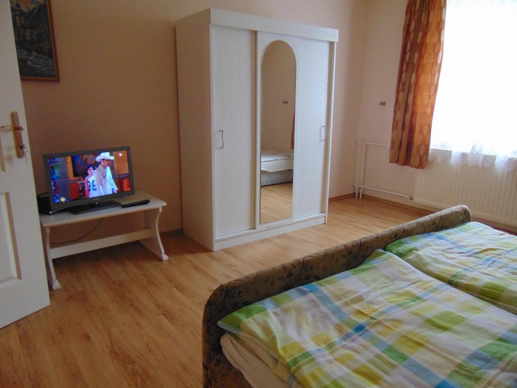 Leander Apartman Sárvár Exterior foto