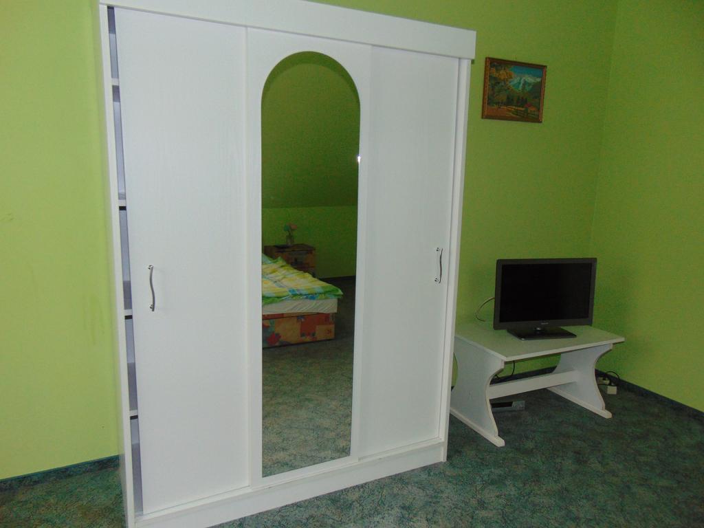 Leander Apartman Sárvár Exterior foto