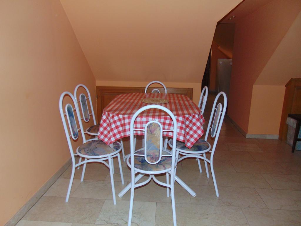 Leander Apartman Sárvár Exterior foto